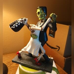 Ebros Wedding Foxtrot Dance